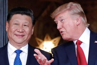 Noch gefährlicher als Xi Jinping? US-Präsident Donald Trump empfängt in seinem privaten Anwesen den chinesischen Präsidenten.