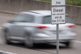 Dieselfahrverbot: Umstritten bleibt in vielen Fällen, wie lange die Kläger überhaupt noch Schadenersatzansprüche geltend machen können.