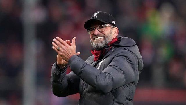 Machte erkrankte Kinder zur Weihnachtszeit sehr glücklich: Liverpool-Coach Jürgen Klopp. Machte erkrankte Kinder zur Weihnachtszeit sehr glücklich: Liverpool-Coach Jürgen Klopp.