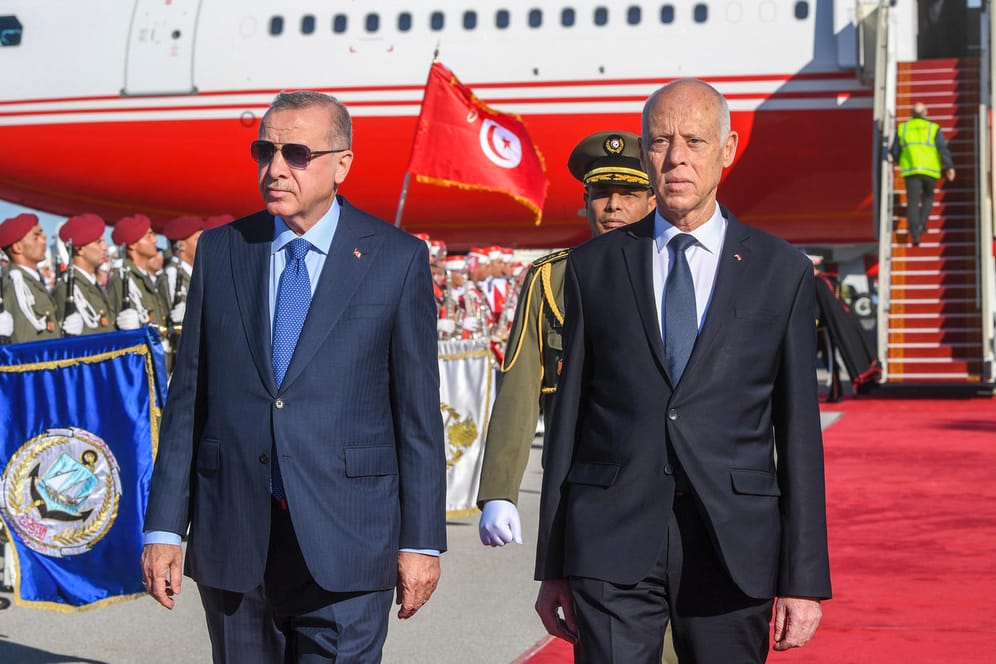 Recep Tayyip Erdogan und der tunesische Präsident Kais Saied.