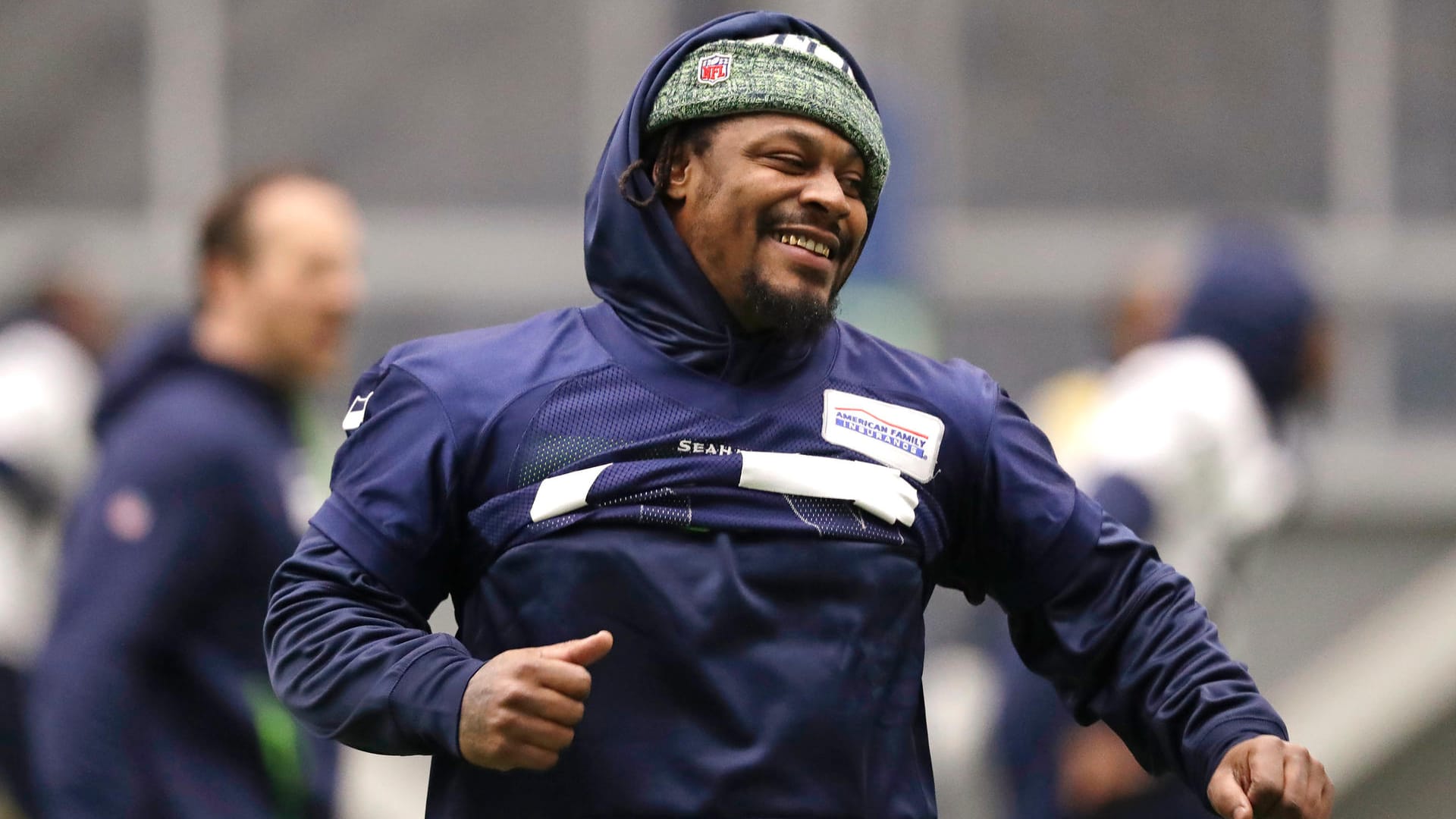 Marshawn Lynch: Der Runningback ist für sein einzigartiges Spiel mit den Medien bekannt.