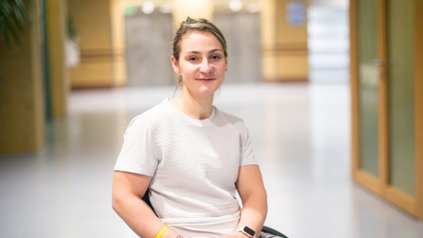Sitzt seit ihrem schweren Trainingsunfall im Rollstuhl: Kristina Vogel.