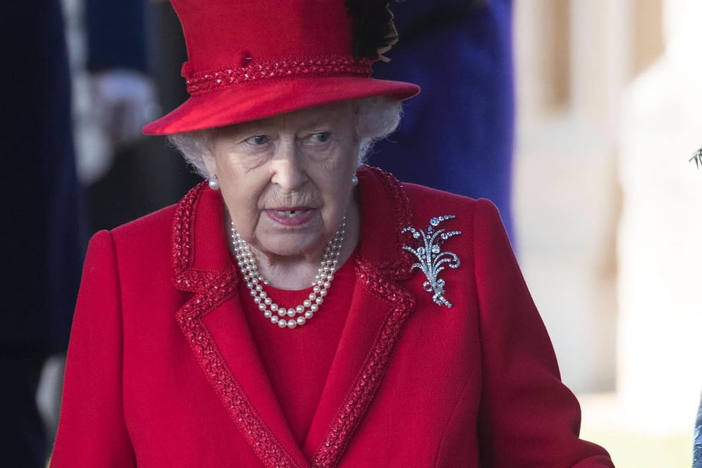 Königin Elizabeth II. beim Gottesdienst: Die Queen hat ein turbulentes Jahr hinter sich.