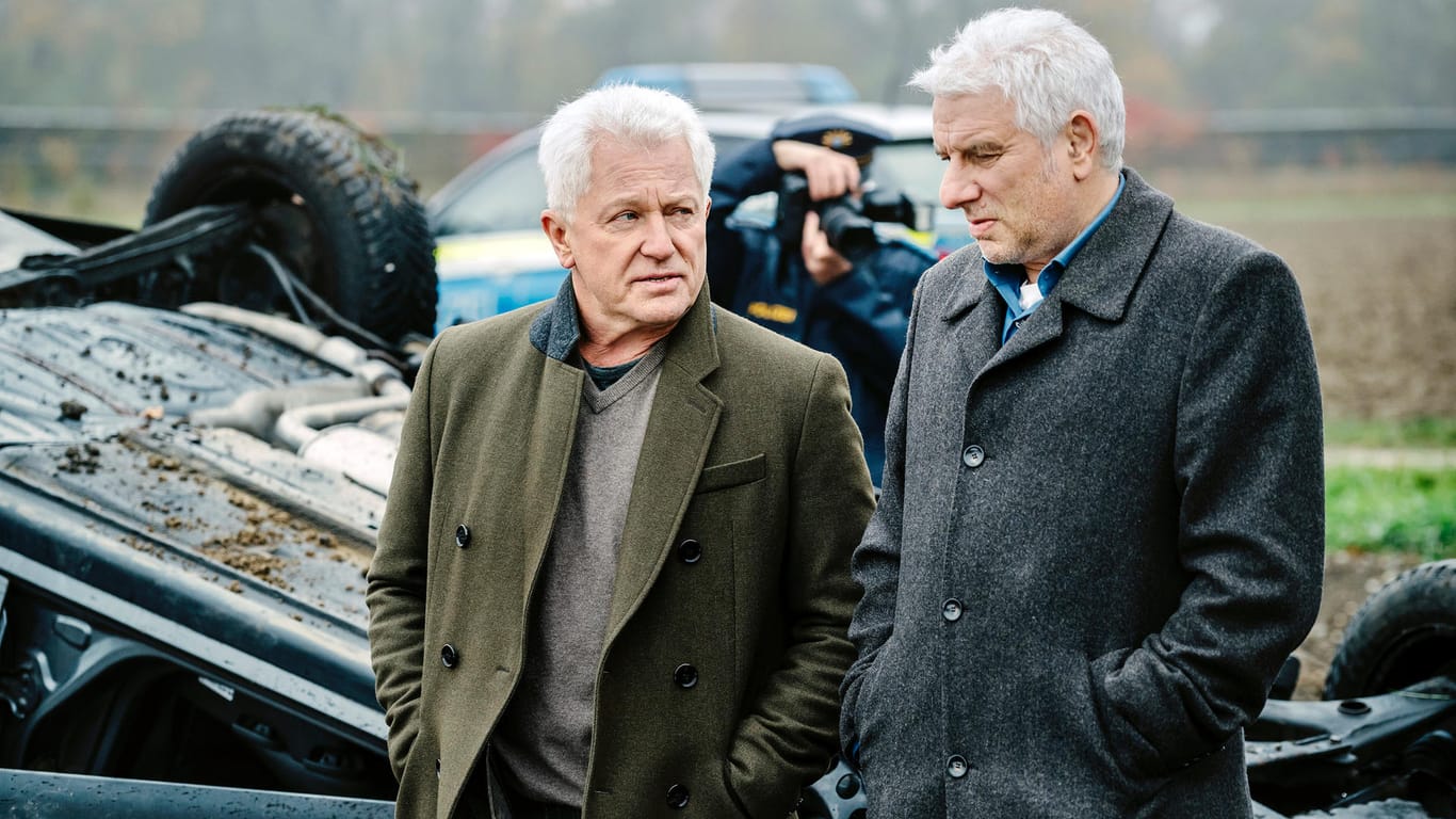 "Tatort" am Donnerstag: Die Kriminalhauptkommissare Ivo Batic (Miroslav Nemec) und Franz Leitmayr (Udo Wachtveitl) glauben nicht, dass es sich um einen einfachen Autounfall handelt.