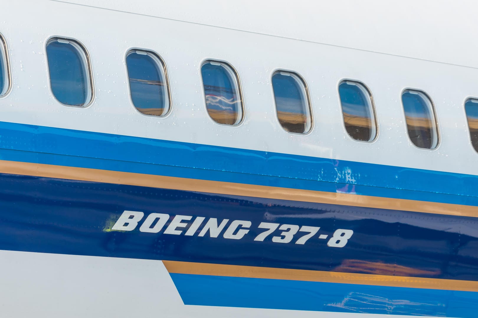 Boeing 737-8: Der Flugzeughersteller hat eine Sammlung interner Dokumente über das Unglücksflugzeug an die Behörden der Vereinigten Staaten geschickt. Boeing 737-8: Der Flugzeughersteller hat eine Sammlung interner Dokumente über das Unglücksflugzeug an die Behörden der Vereinigten Staaten geschickt.