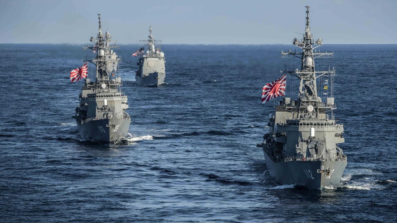 Zerstörer der japanischen Armee (Archivbild): Zur Sicherung seiner Handelsschiffe entsendet Japan ein Marineschiff in die Golfregion.