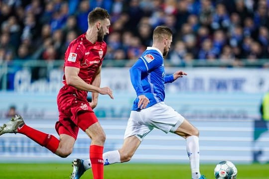 Muss vorzeitig zurück nach England: VfB-Leihgabe Nathaniel Phillips.