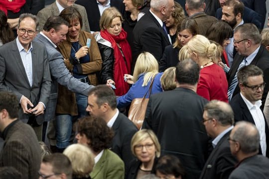 Abstimmung im Bundestag: 24 Parlamentarier von CDU und CSU haben Vorschläge für eine Verkleinerung des Parlaments vorgelegt.