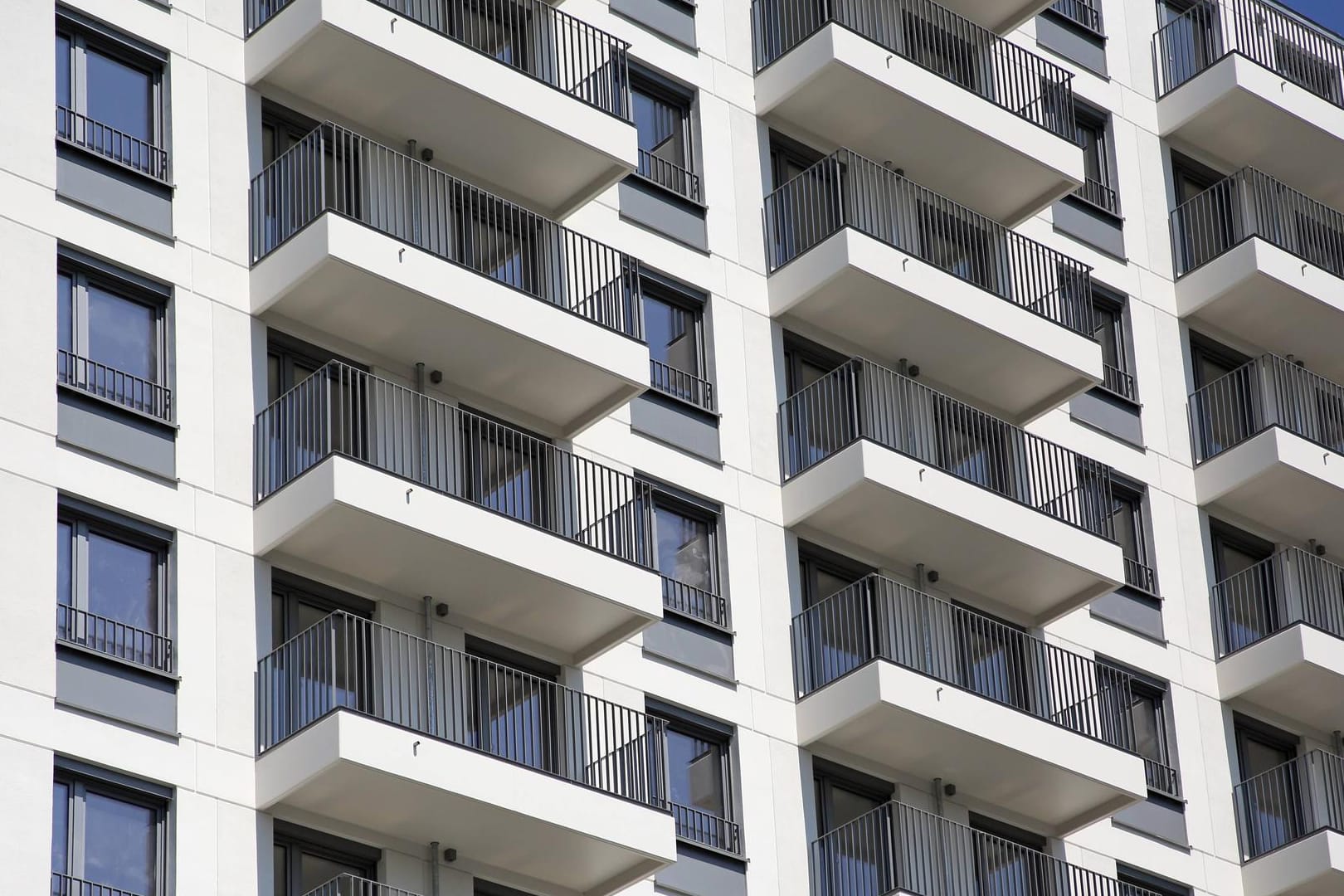 Stockwerke eines neugebauten Wohnhauses in Berlin: Immer mehr Menschen zieht es in die Hauptstadt.