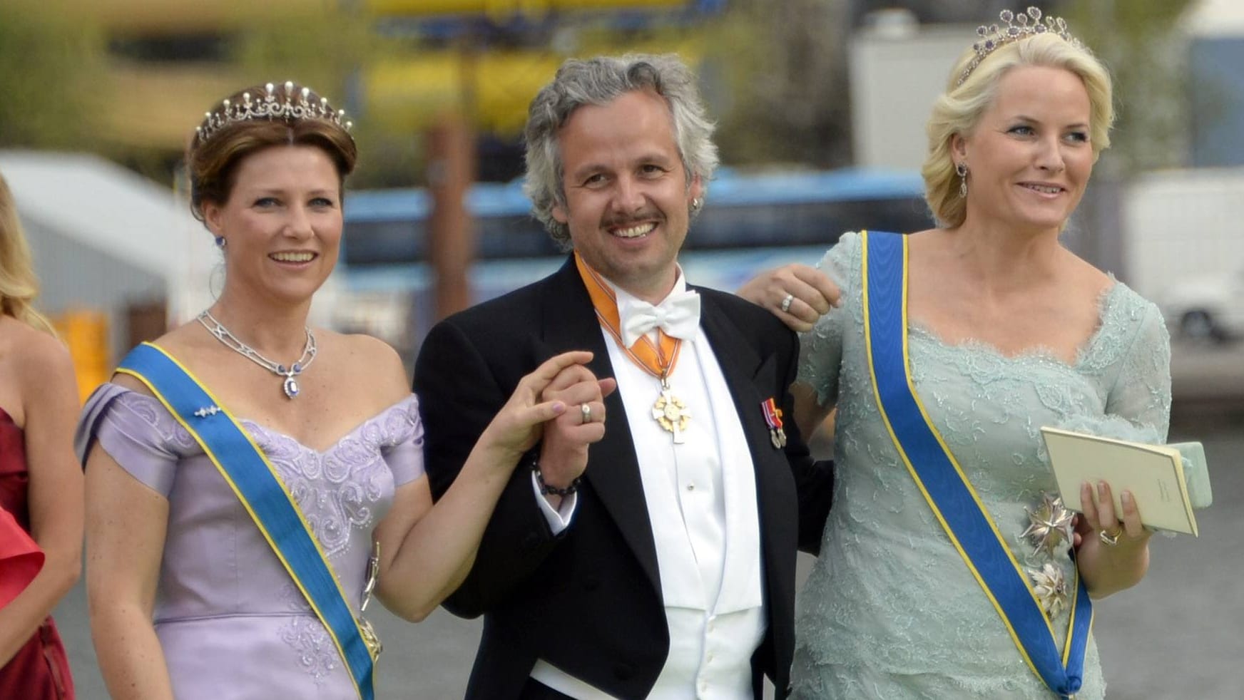 Trauer im norwegischen Königshaus: Ari Behn mit Prinzessin Märtha Louise und Kronprinzessin Mette-Marit.