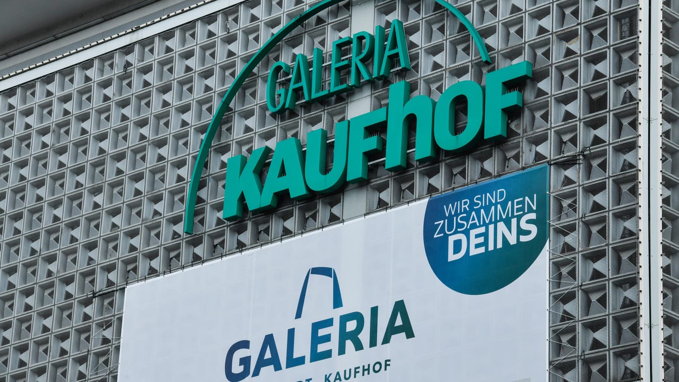 Galeria Kaufhof: Die Kaufhauskette hat nach der Fusion mit Karstadt den gemeinsamen Namen Galeria Karstadt Kaufhof erhalten.