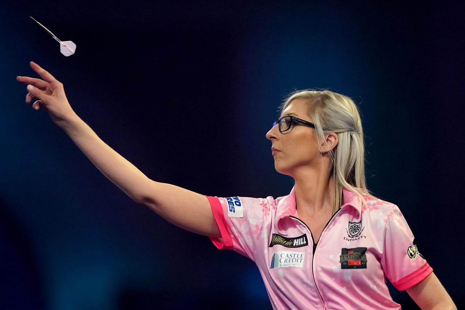 Verpasste den Sprung ins Achtelfinale: Die britische Darts-Spielerin Fallon Sherrock.