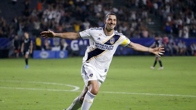 Die Rückkehr von Zlatan Ibrahimovic zum AC Mailand ist perfekt. Die Rückkehr von Zlatan Ibrahimovic zum AC Mailand ist perfekt.