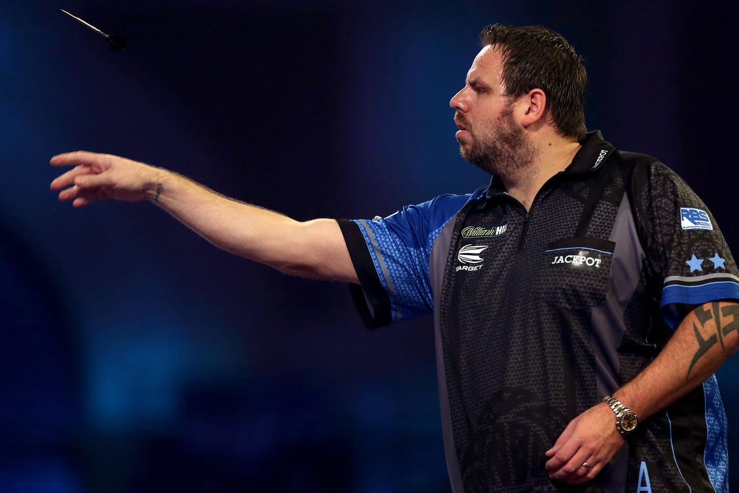 Adrian Lewis: Der Weltmeister von 2011 und 2012 ist ausgeschieden.