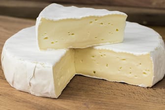 Brie: Betroffene Käse sind mehreren deutschen Bundesländern verkauft worden. (Symbolbild)