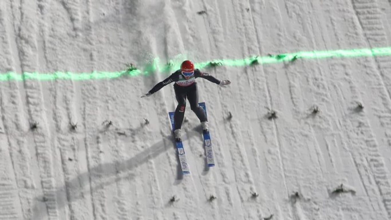 Die deutschen Skispringer um Stephan Leyhe sorgten in Oberstdorf für ein starkes Ergebnis.