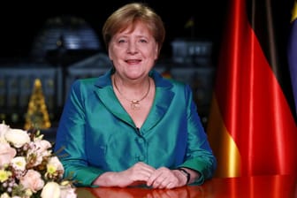 Angela Merkel bei ihrer Neujahrsansprache: Die Kanzlerin macht den Deutschen in ihrer Neujahrsansprache Mut.