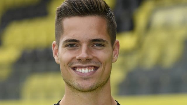 Ex-Nationalspieler Julian Weigl lächelt