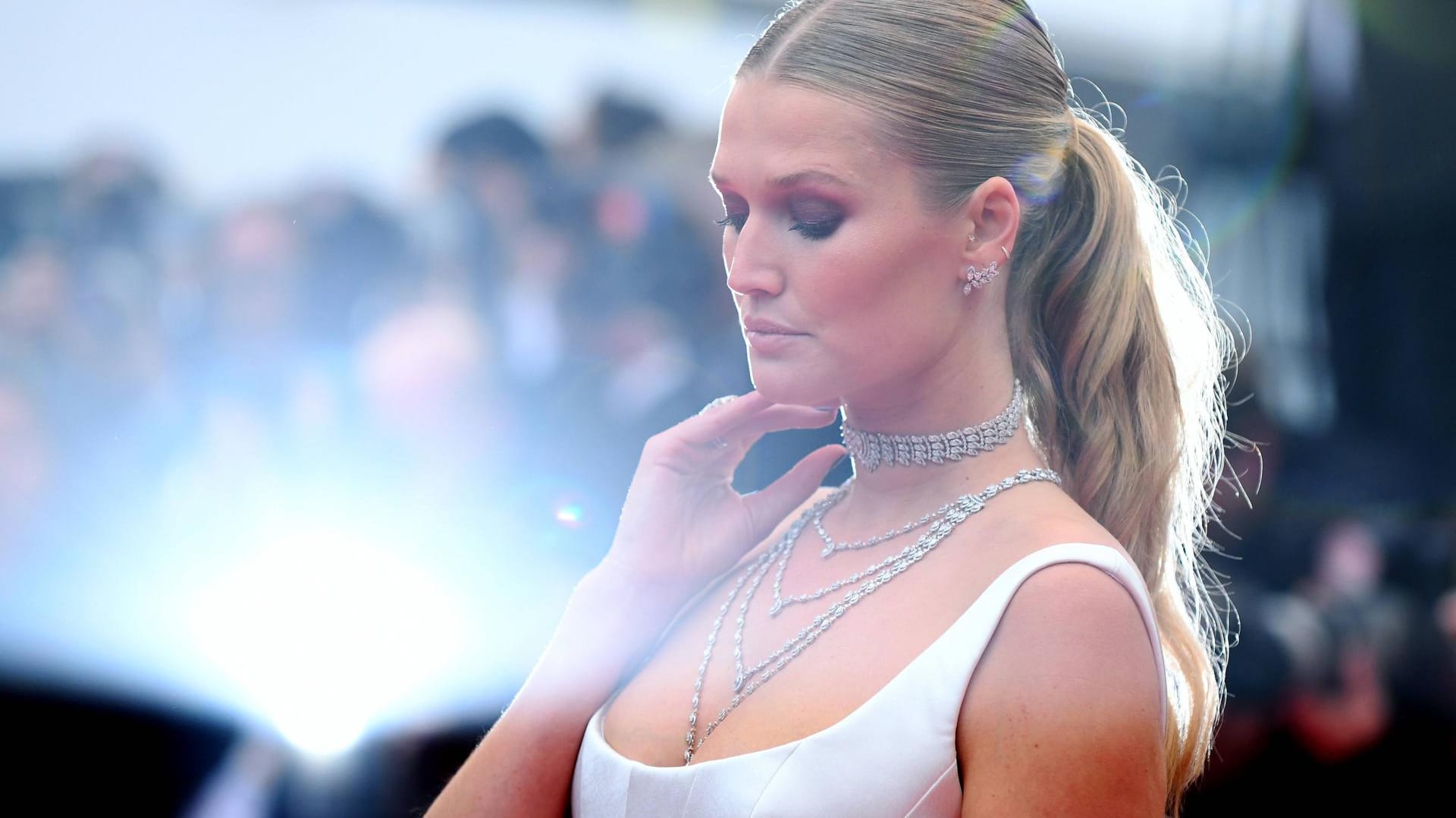 Toni Garrn: Hier ist das Topmodel auf dem Roten Teppich des 72. Film Festival in Cannes zu sehen