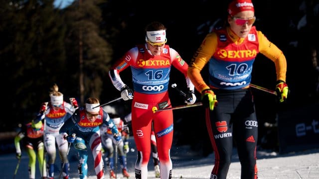 Belegte in der Verfolgung in klassischer Technik über 10 Kilometer den neunten Rang: Katharina Hennig (r). Belegte in der Verfolgung in klassischer Technik über 10 Kilometer den neunten Rang: Katharina Hennig (r).