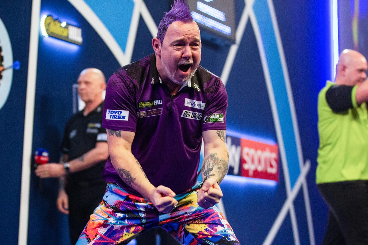 Peter Wright: Der Schotte kann seine Freude nicht verbergen. Zum ersten Mal ist er Darts-Weltmeister. Damit startete er grandios ins Jahr 2020.