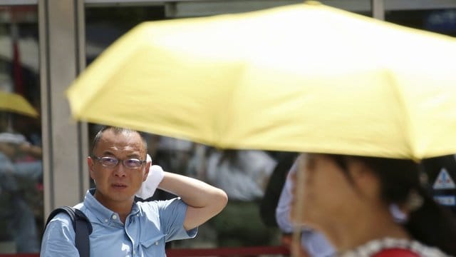Schlag die Hitze lautet der IOC-Slogan für die Wettkämpfe in Tokio bei bis zu 40 Grad und nahezu unerträglich hoher Luftfeuchtigkeit. Schlag die Hitze lautet der IOC-Slogan für die Wettkämpfe in Tokio bei bis zu 40 Grad und nahezu unerträglich hoher Luftfeuchtigkeit.