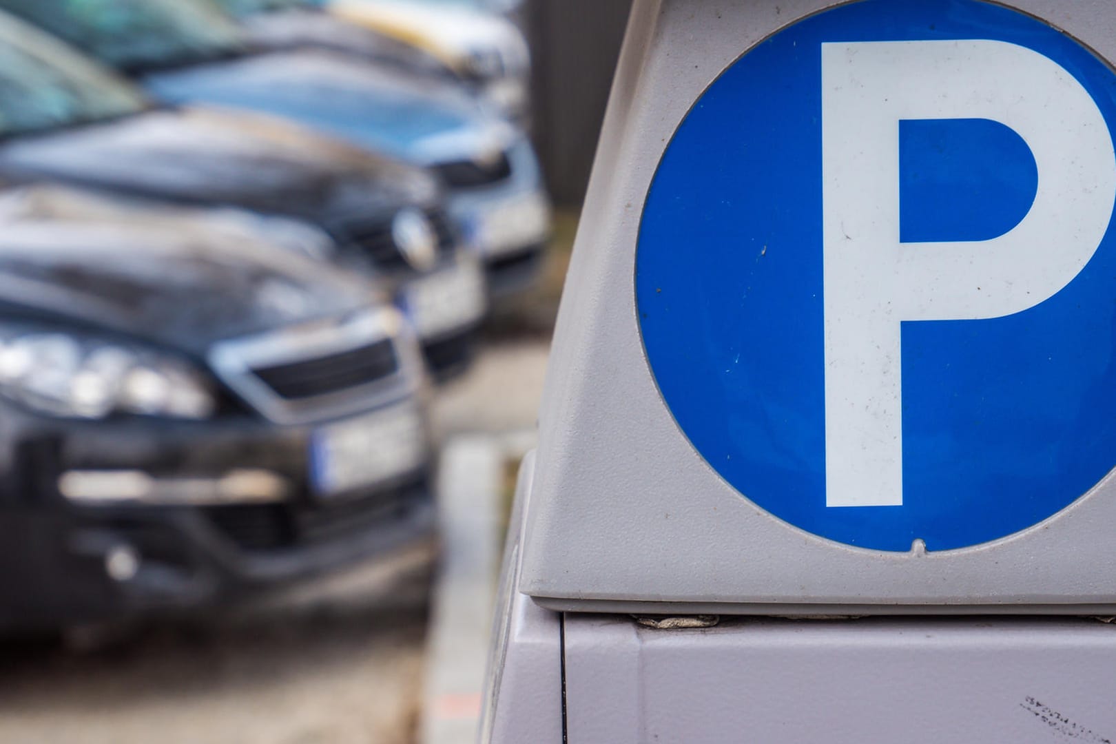 Parkscheinautomat: Kommunen könnten bald mehr Freiheiten bei der Gestaltung ihrer Parkpreise genießen.