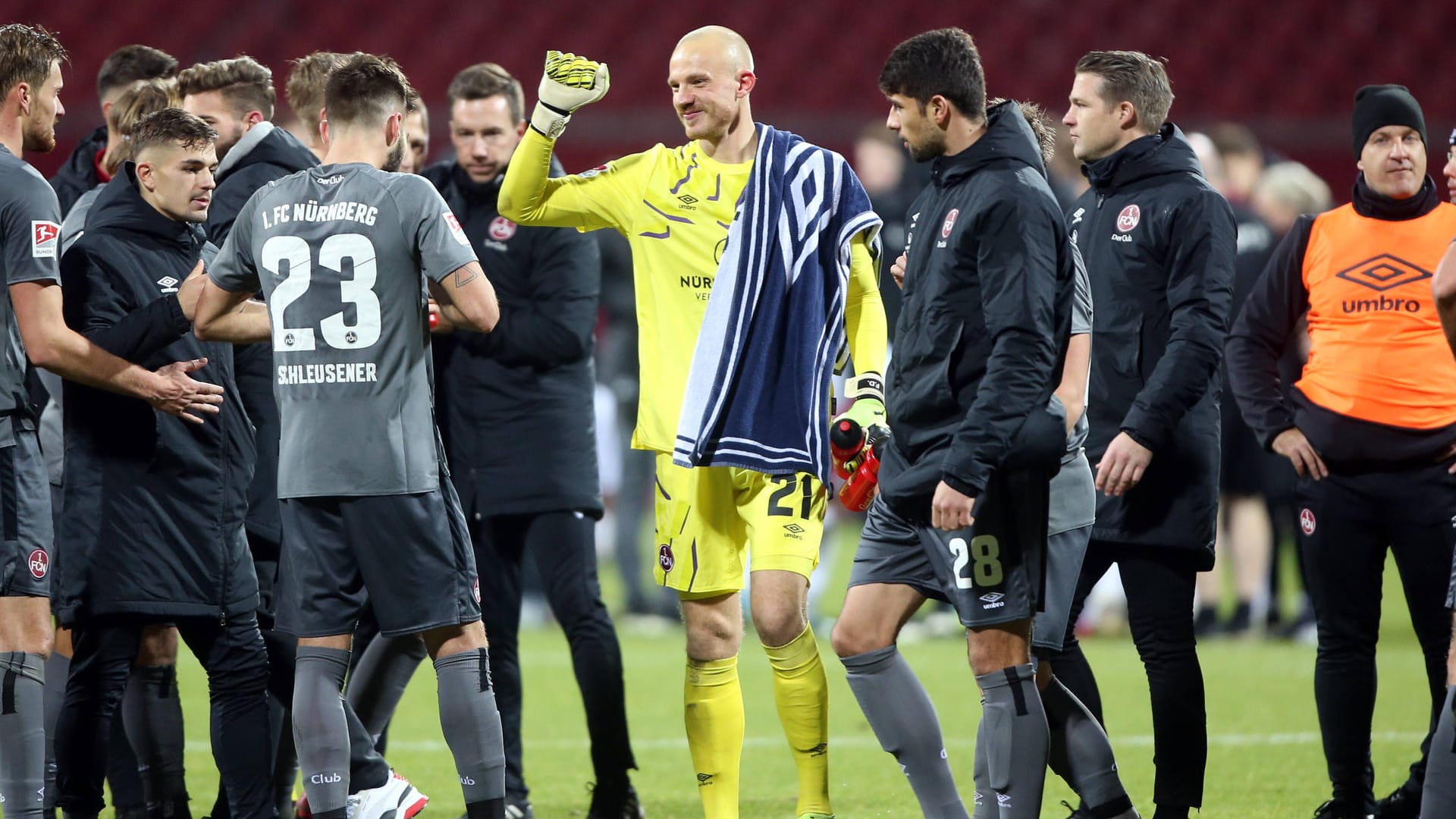 1. FC Nürnberg jubelt: Für das team geht es bald in die Sonne Spaniens. 1. FC Nürnberg jubelt: Für das team geht es bald in die Sonne Spaniens.