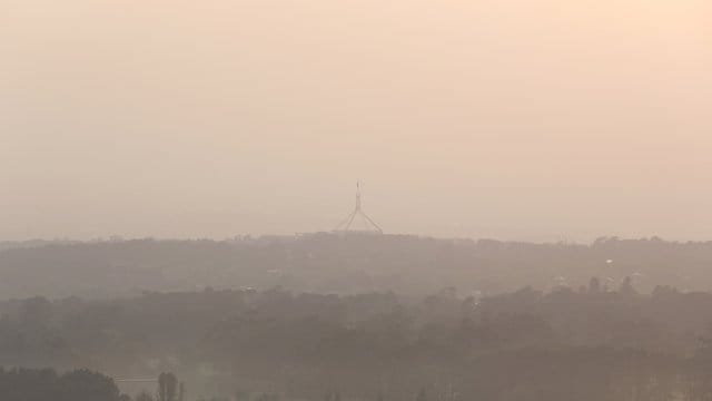 Qualm breitet sich über Australiens Hauptstadt Canberra aus.