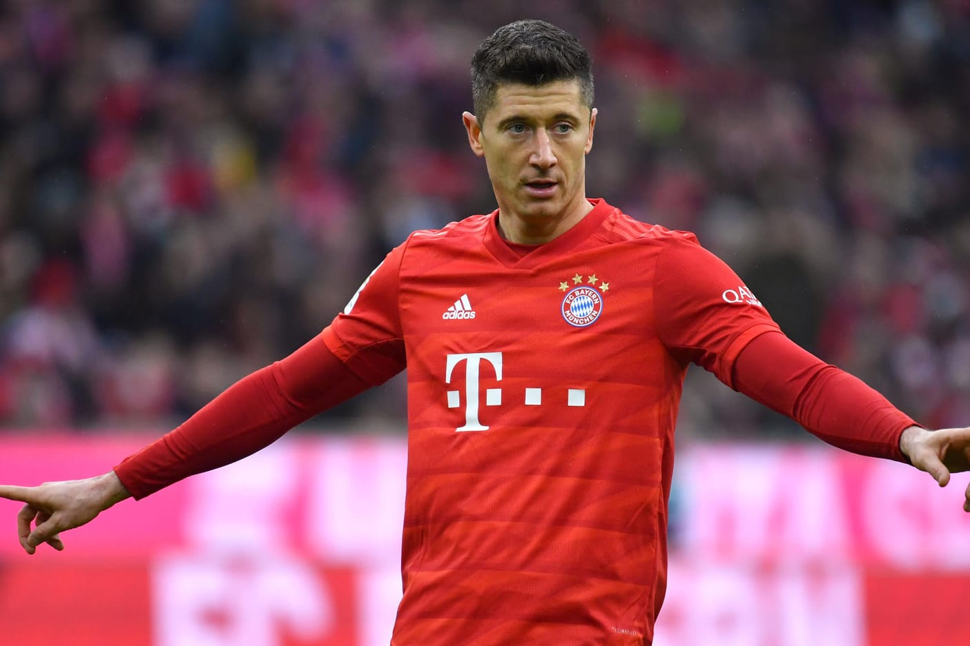 Robert Lewandowski: Der FC Bayern wird im Trainingslager wohl auf den Polen verzichten müssen.