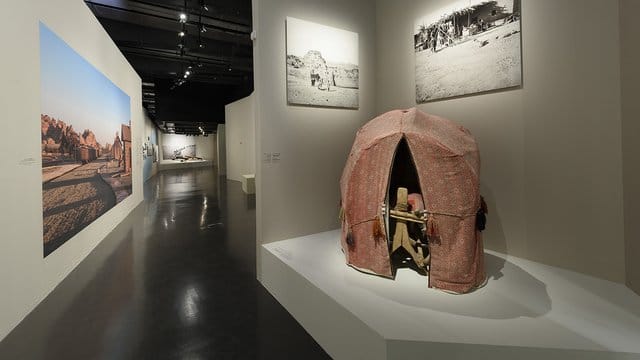 Blick in die Ausstellung "Al-Ula.