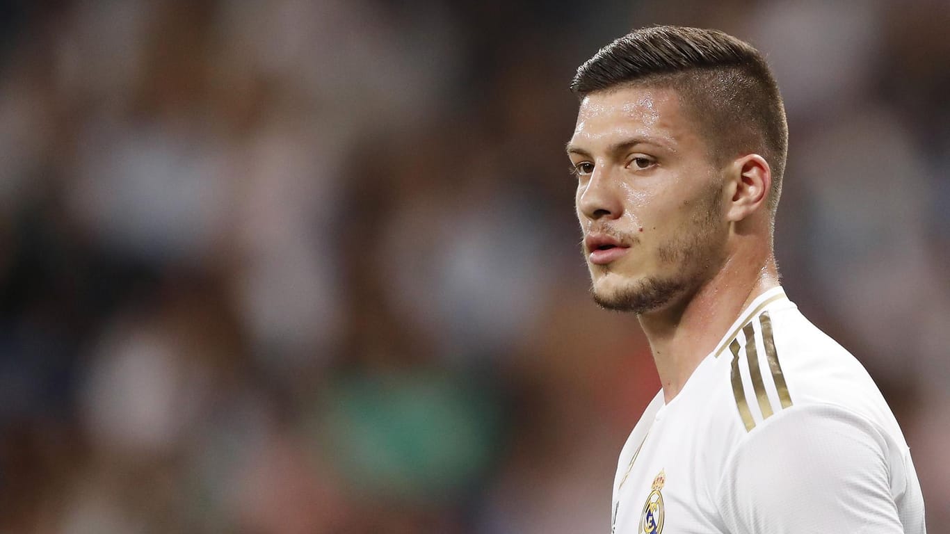 Luka Jovic beim Spiel seiner Mannschaft Real Madrid: Serbiens Nationaltrainer kritisiert den ehemaligen Eintracht-Stürmer.