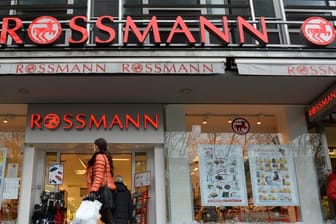 Rossmann: Der Drogeriemarkt hat im neuen Geschäftsjahr 200 Millionen Euro für Investitionen bereitgestellt.