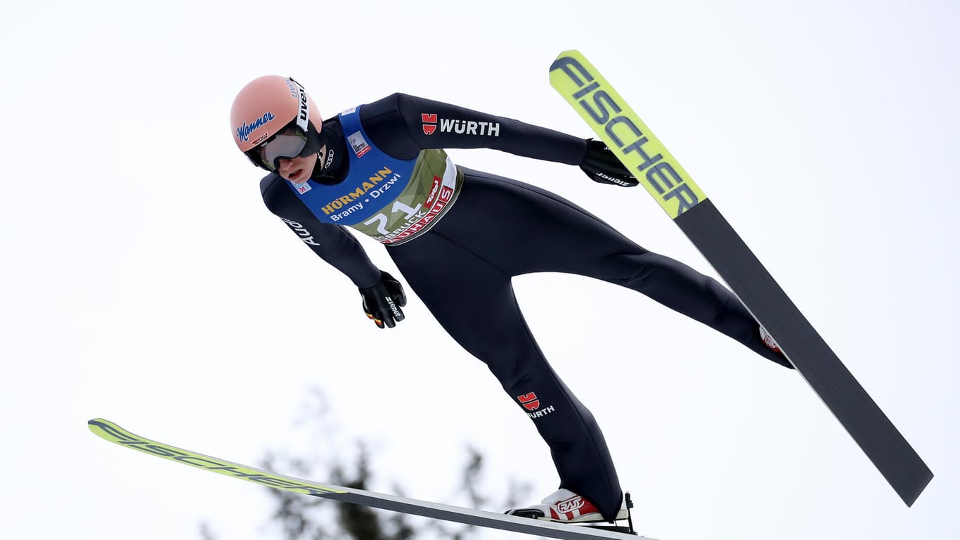 Sorgte für eine gute Ausgangslage für das Springen am Samstag: Der deutsche Skispringer Karl Geiger.