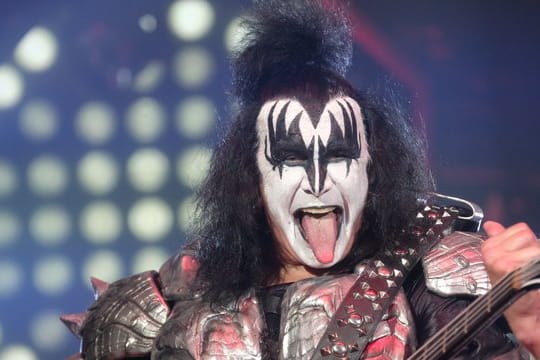 Gene Simmons in voller Montur.