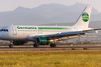 Germania Airbus A319: Nach der Pleite im Februar 2019 fordert der Insolvenzverwalter Millionen von der Fluggesellschaft.