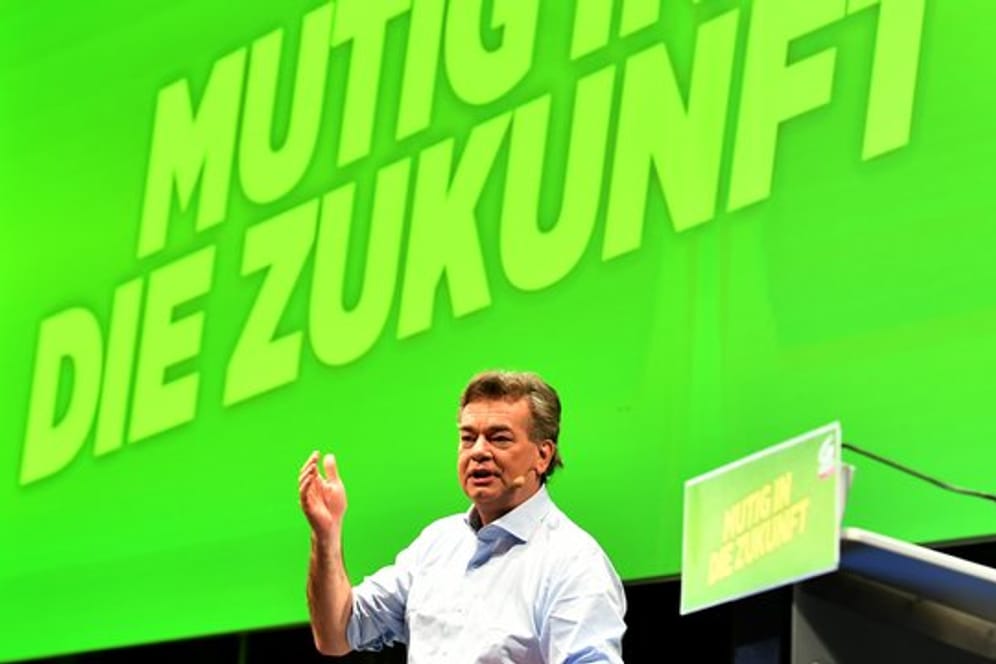 Grünen-Chef Werner Kogler spricht beim Bundeskongress der Partei in Salzburg.