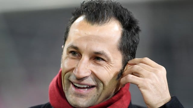 Sendet eine Kampfansage an RB Leipzig: Hasan Salihamidzic, Sportdirektor von Bayern München. Sendet eine Kampfansage an RB Leipzig: Hasan Salihamidzic, Sportdirektor von Bayern München.