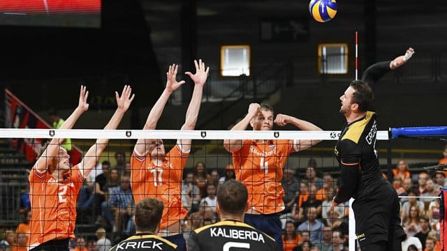 Das Team um Star-Angreifer Georg Grozer will sich für Olympia qualifizieren. Das Team um Star-Angreifer Georg Grozer will sich für Olympia qualifizieren.
