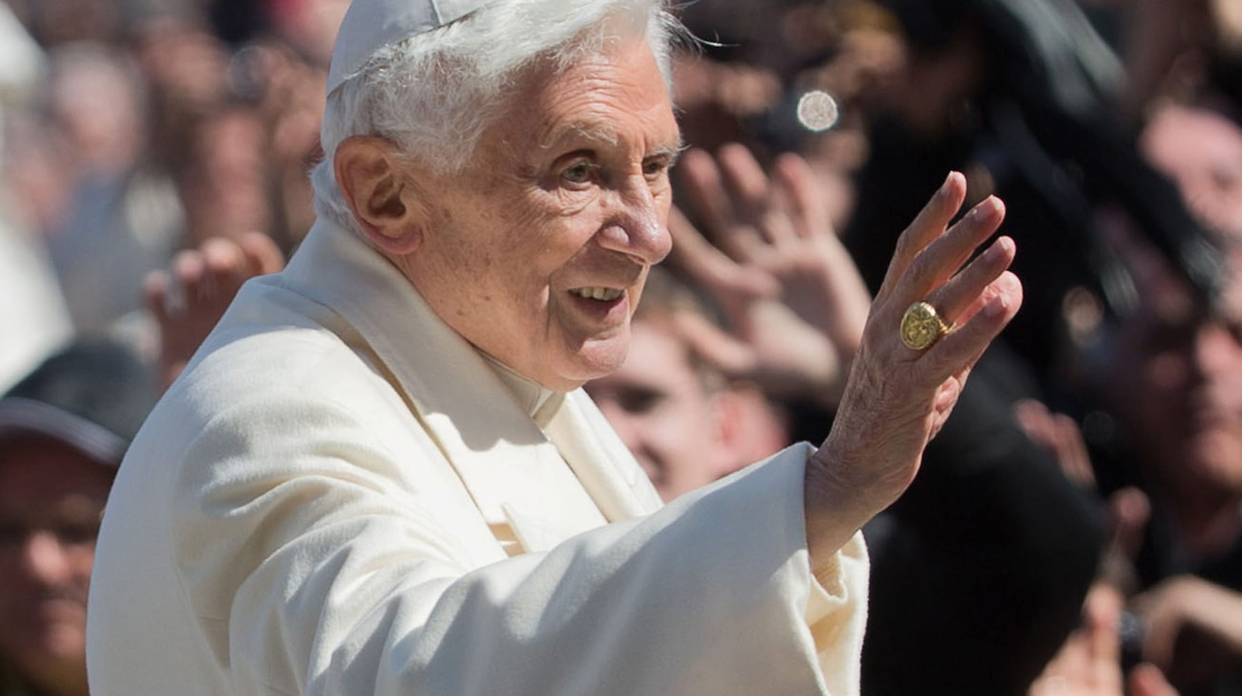 Papst Benedikt XVI.: Mit 92 Jahren ist das ehemalige Oberhaupt des Vatikans zu alt zum Reisen. (Archivbild)