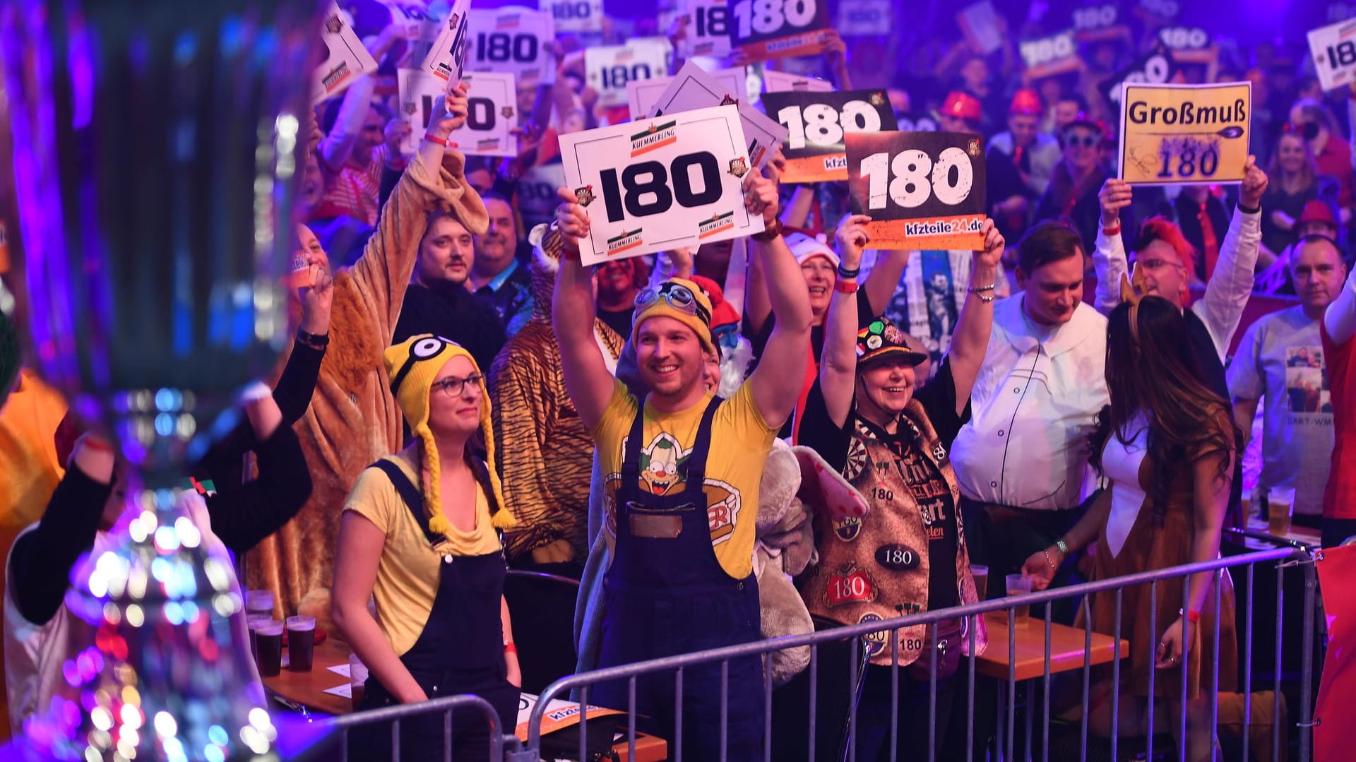 "Die Promi-Darts-WM 2020": Fast 2.000 Zuschauer waren am Samstagabend vor Ort.