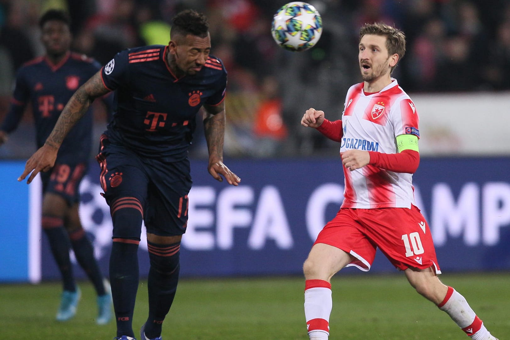 Leistungsträger: Marin (r.) im Champions-League-Spiel mit Belgrad gegen Jerome Boateng und den FC Bayern.