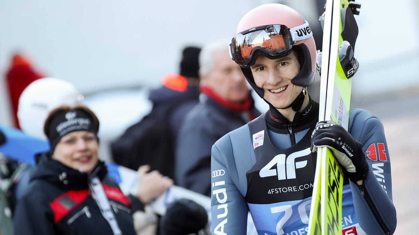 DSV-Athlet Karl Geiger zeigt sich vor dem finalen Springen in Bischofshofen kämpferisch.