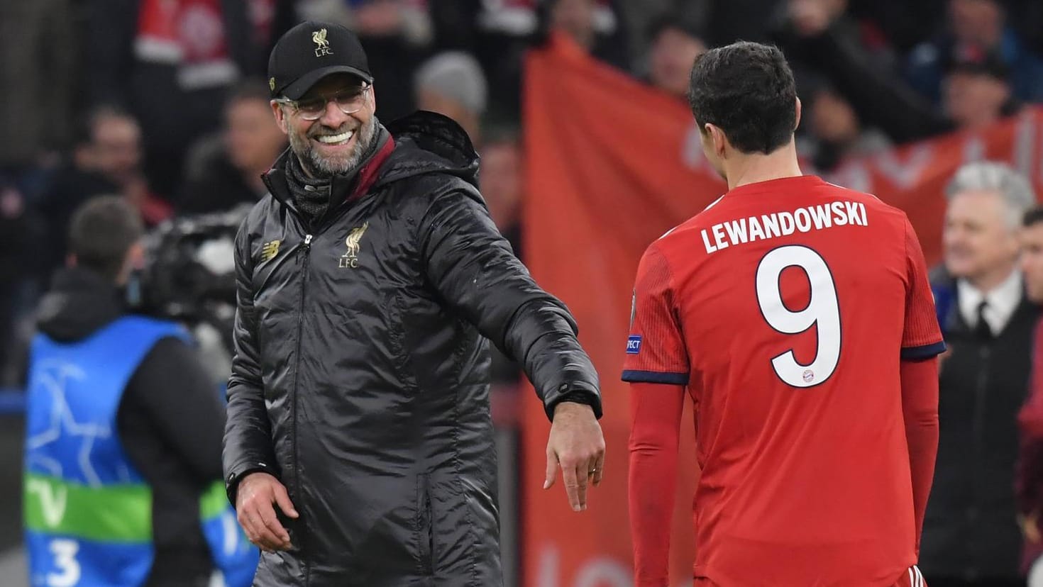 Jürgen Klopp (li.) und Robert Lewandowski hatten eine gemeinsame erfolgreiche Zeit in Dortmund.