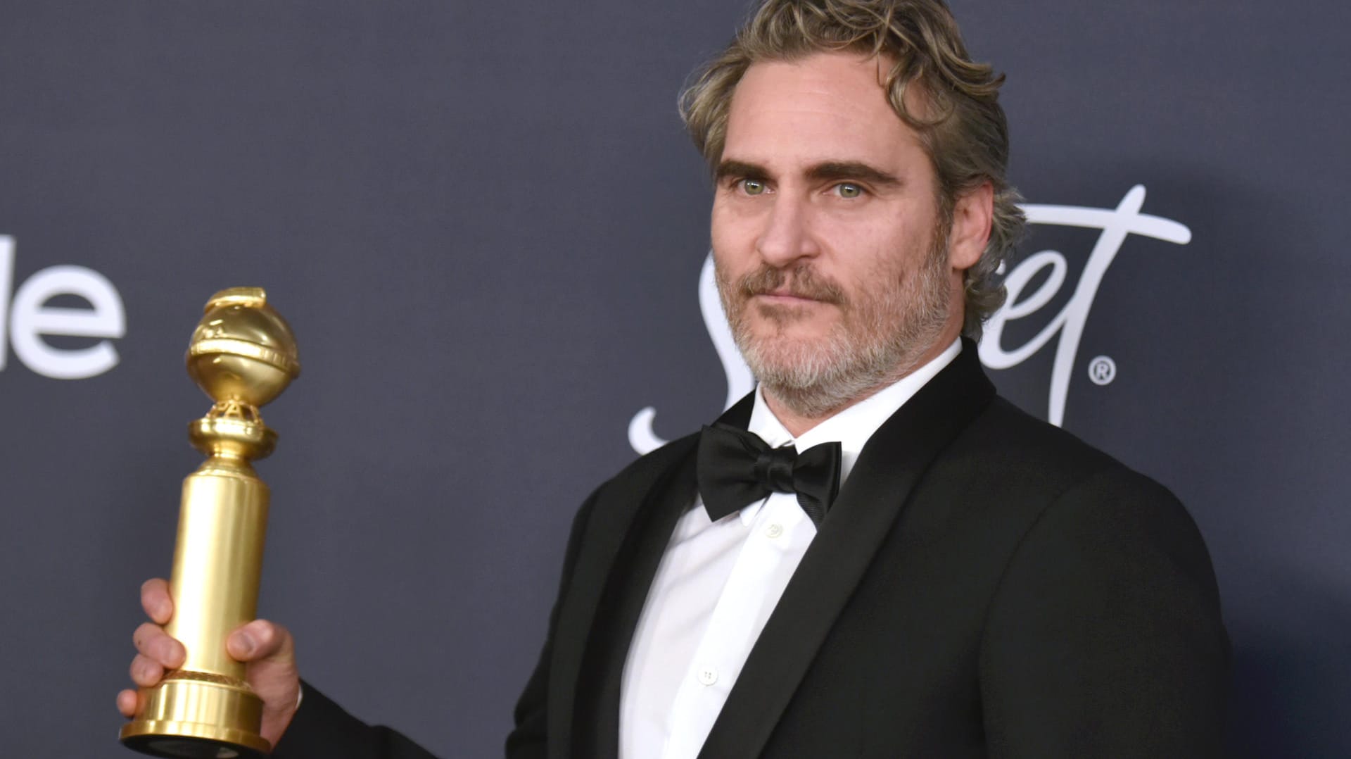 Joaquin Phoenix: Er wurde bei den Golden Globes als bester Schauspieler für seine Rolle in "Joker" ausgezeichnet.