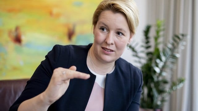 Familienministerin Franziska Giffey sieht den Bund langfristig in der Verantwortung für Kitas. Familienministerin Franziska Giffey sieht den Bund langfristig in der Verantwortung für Kitas.