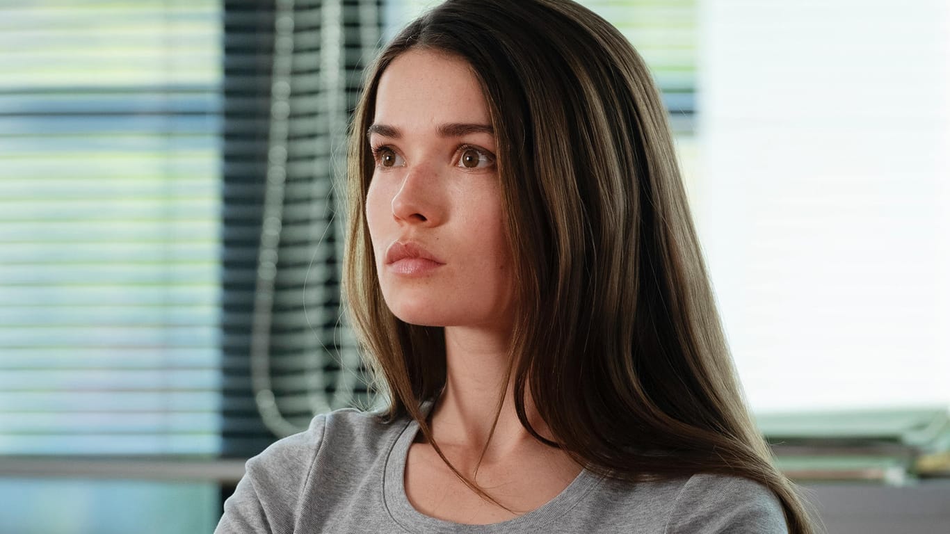 Zoe Moore: Sie spielte im neuen Schweiger-"Tatort" die junge Ermittlerin Robin Pien.