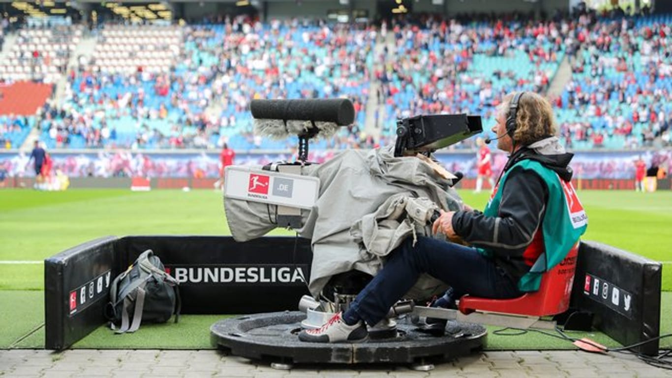 Die Fußball-Bundesliga möchte noch ein paar mehr Spiele im Free-TV zeigen.