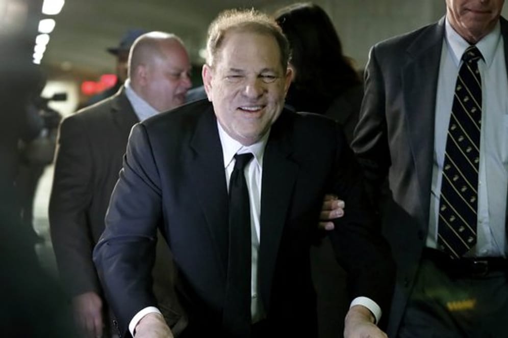 Mit Gehhilfe: Harvey Weinstein kommt am Obersten Gericht des Bundesstaates New York in Manhattan an.