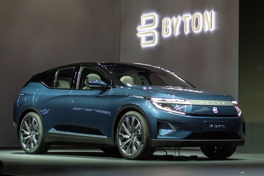 Die Serienversion des SUV-Modells M-Byte: In Las Vegas wurde eine Entwicklerplattform an den Start gebracht, um die geplanten Anwendungen für die Fahrzeuge anzupassen.